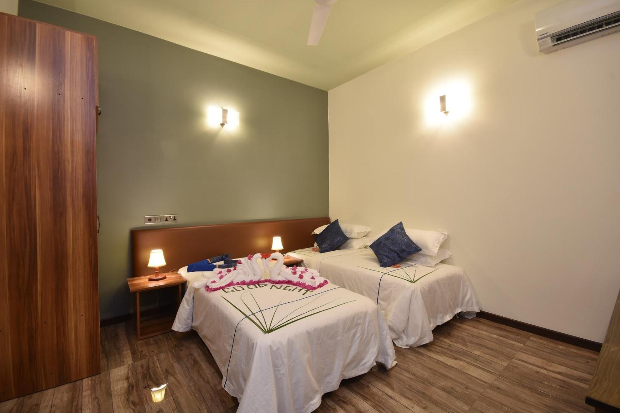 Island Home Inn Ukulhas Екстериор снимка