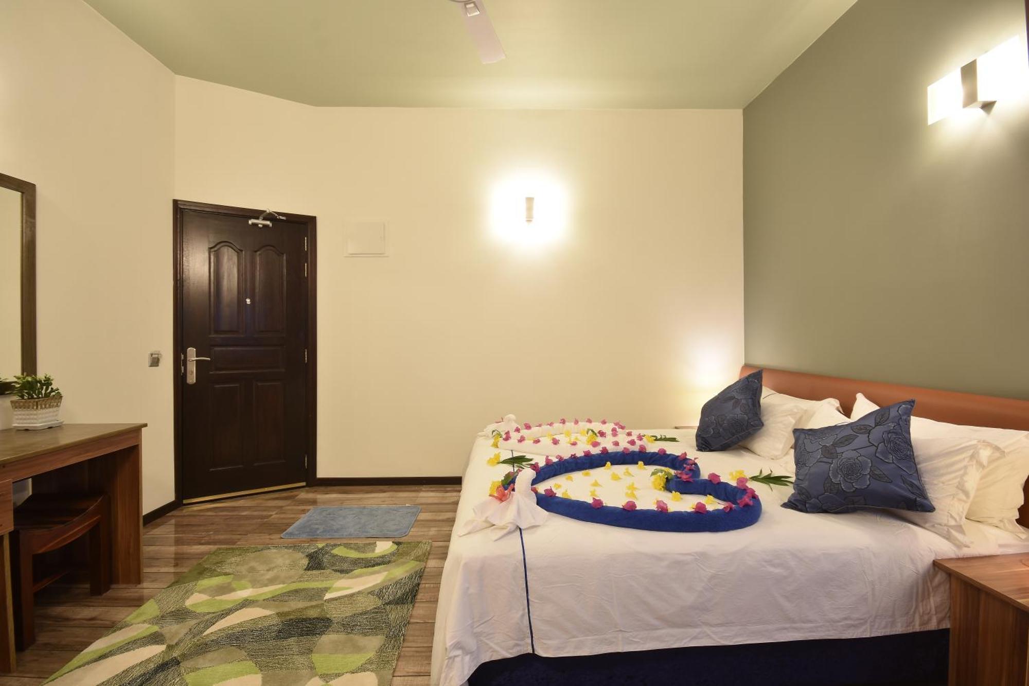 Island Home Inn Ukulhas Екстериор снимка