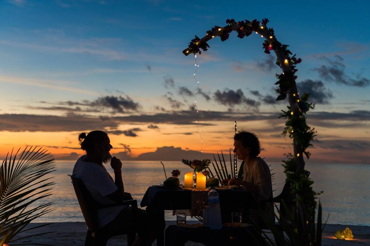 Island Home Inn Ukulhas Екстериор снимка